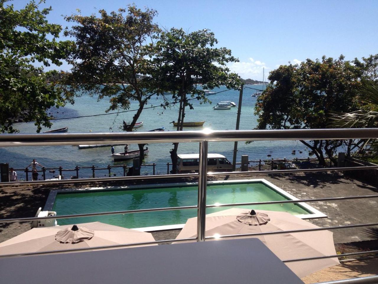 Valmarin Seafront Apartments Trou d'Eau Douce Luaran gambar